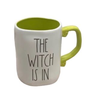 NEW Rae Dunn Halloween The Witch Is In Mug  🧙🏻